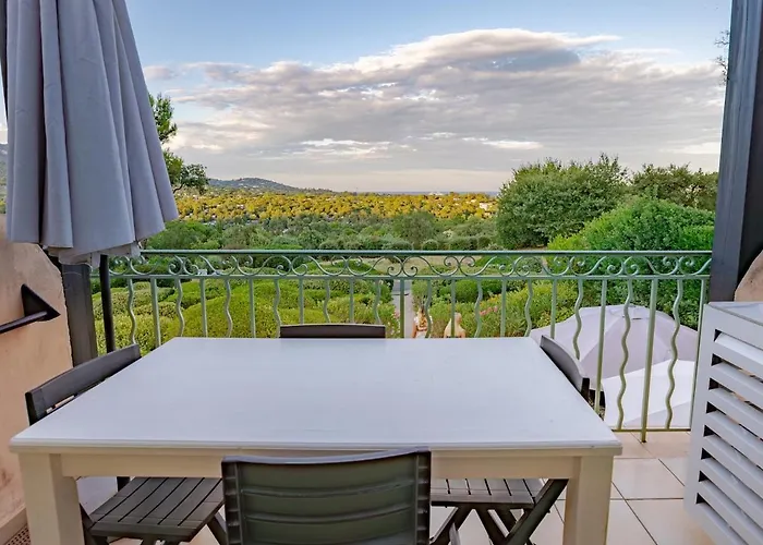 Small Paradise Sea View