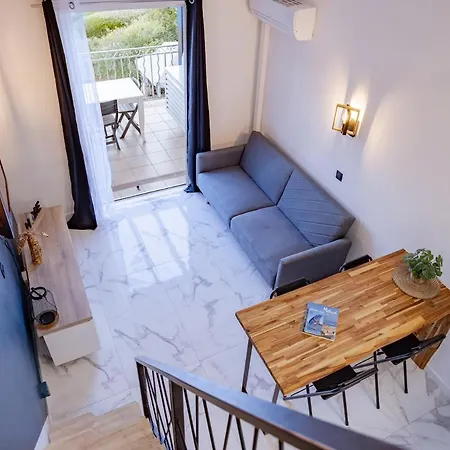 Apartment Small Paradise Sea View